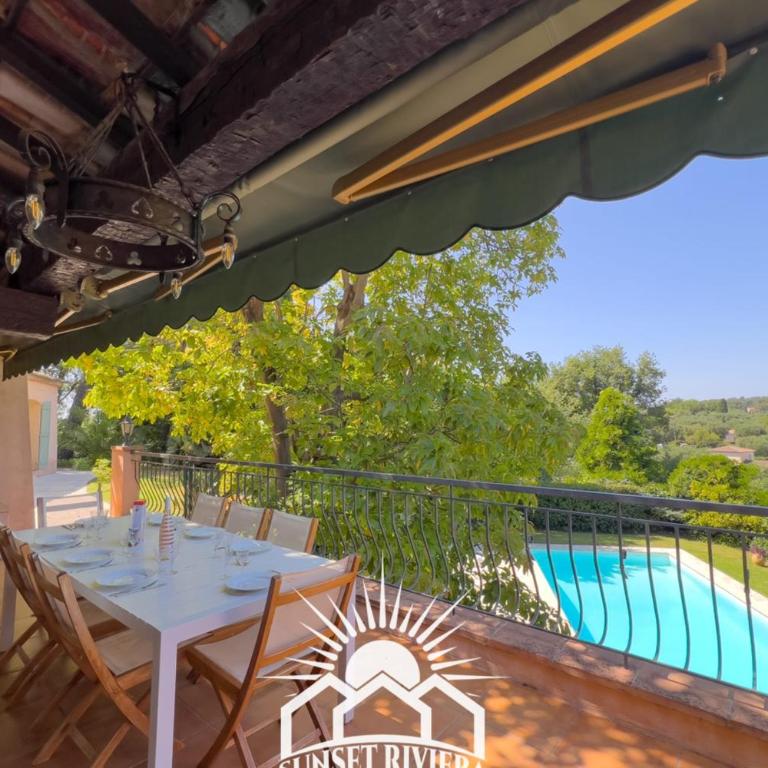 LA ROURETANE Pool AirCo for 10 By Sunset - Villa - 4
