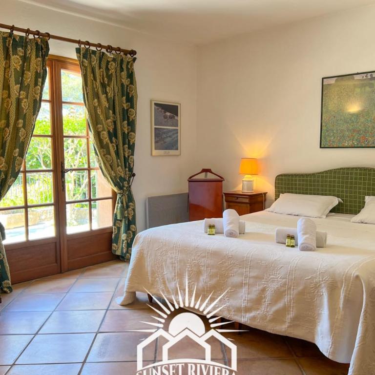 LA ROURETANE Pool AirCo for 10 By Sunset - Villa - 14