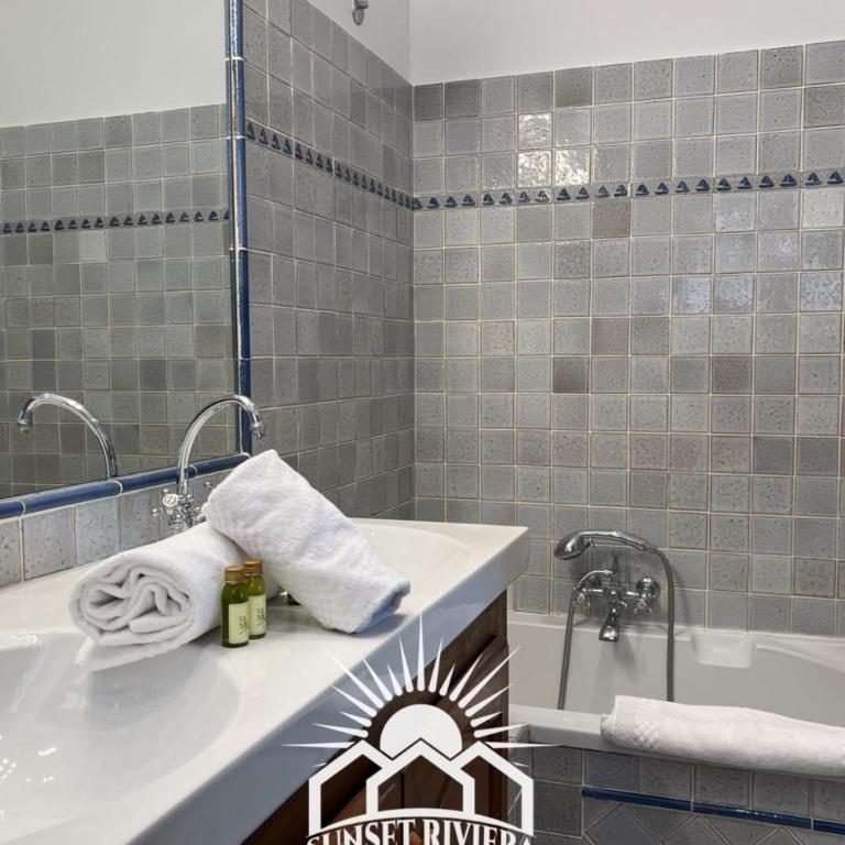LA ROURETANE Pool AirCo for 10 By Sunset - Villa - 72