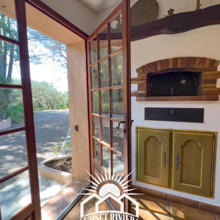 LA ROURETANE Pool AirCo for 10 By Sunset - Villa - 96