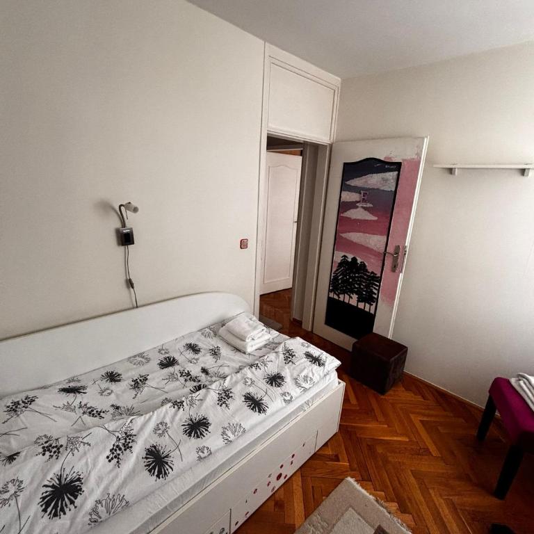 Jasmina apartment - Three-Bedroom Apartment - 12