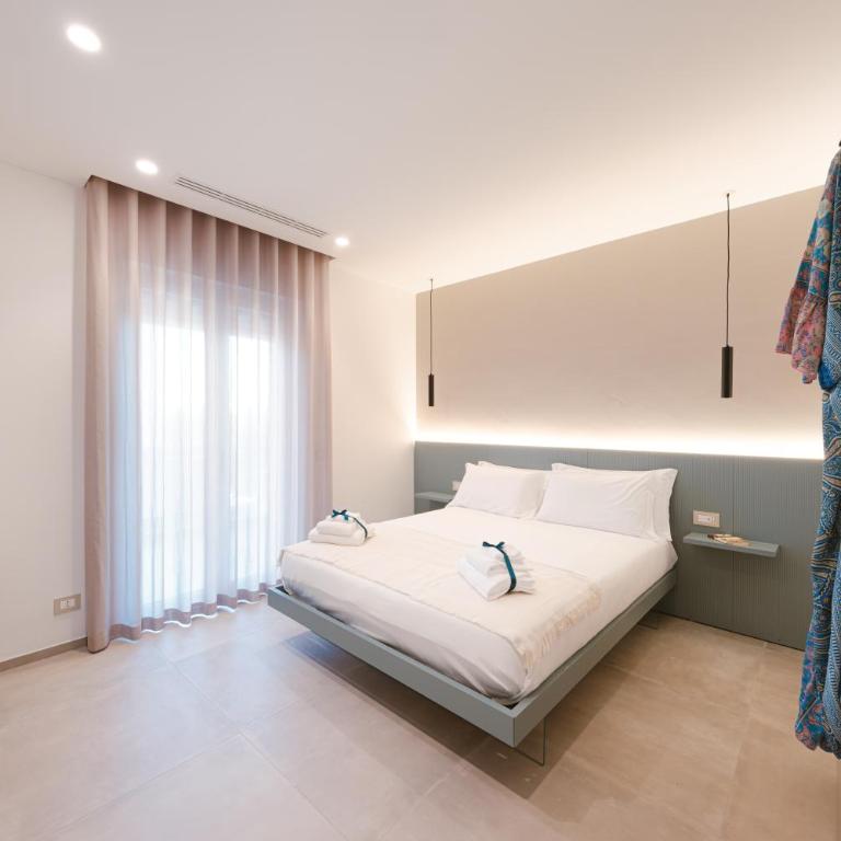 Eleia Domos - Aurea Rooms - Camera Matrimoniale Deluxe con Balcone - 7