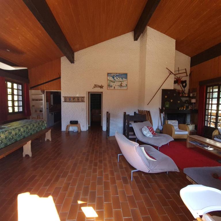 Chalet savoyard 8 pers, 4 chambres, parking privé - FR-1-459-202 - Chalet - 1