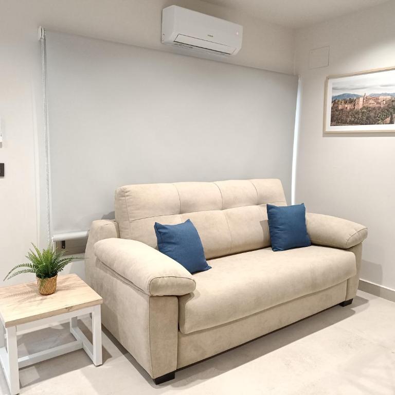 Apartamentos San Lázaro - Two-Bedroom Apartment - 4