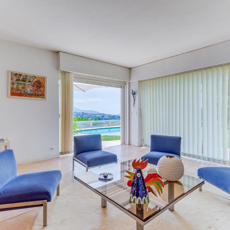 VILLA DYONIS VI4439 by Riviera Holiday Homes - Villa avec Piscine Privée - 8
