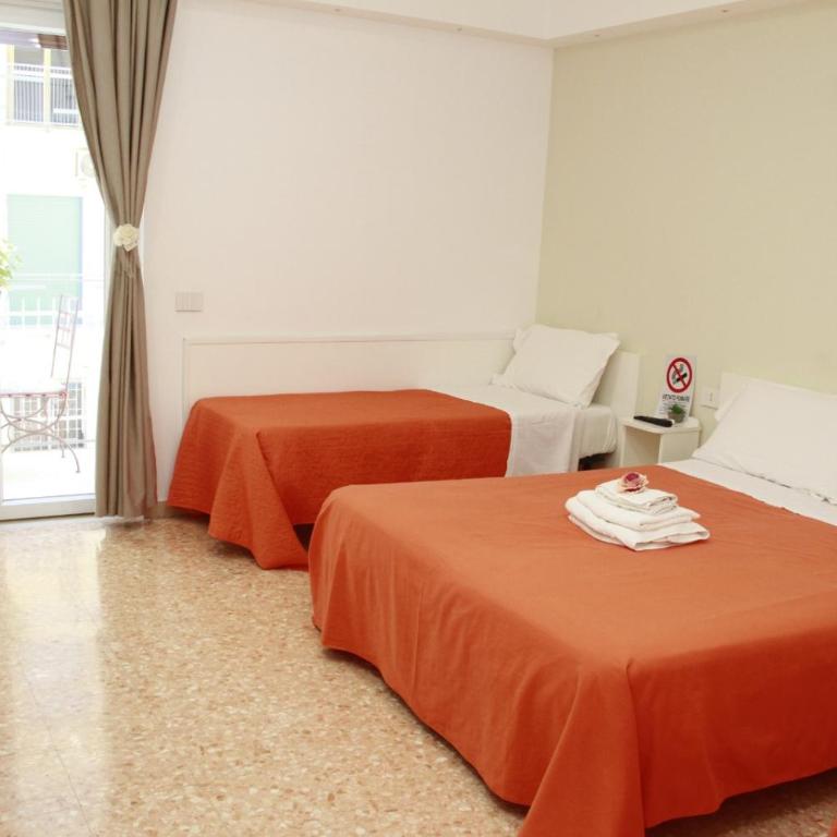 B&B Maestra Giovanna - Camera Quadrupla con Bagno Privato - 4