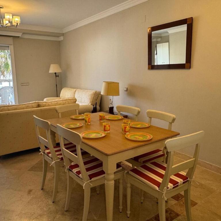 Estepona Penthouse Resort with Private Solárium - Pool & Free Parking - Apartamento de 2 dormitorios - 32