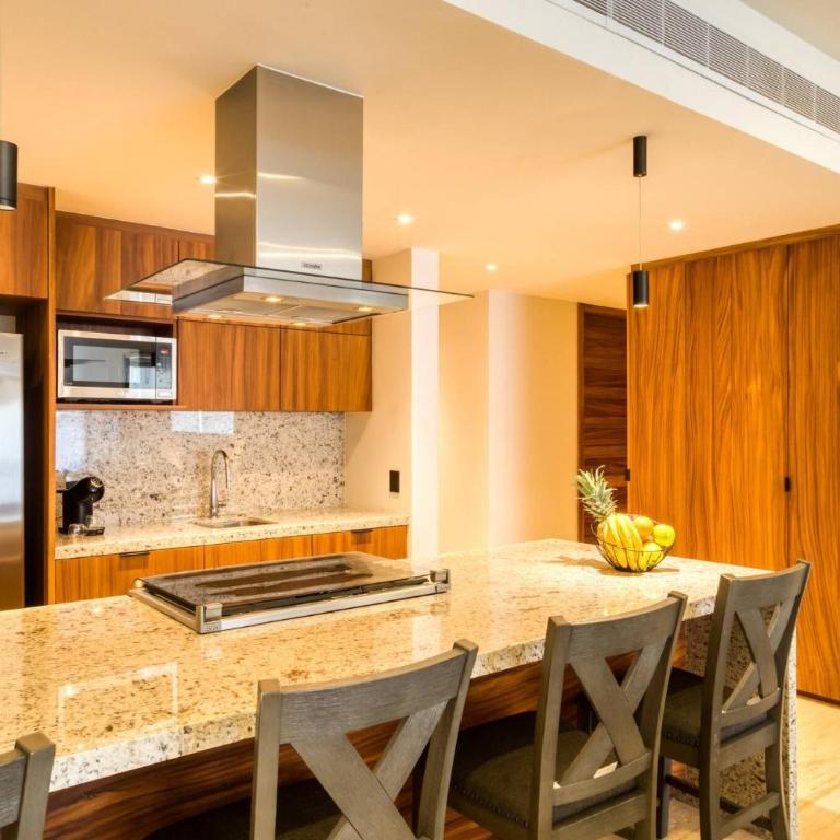 Group Apt 13 16, no view, 3BR, 12 pax - Apartamento - 3