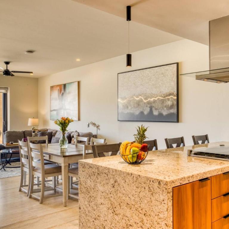 Group Apt 13 16, no view, 3BR, 12 pax - Apartamento - 5