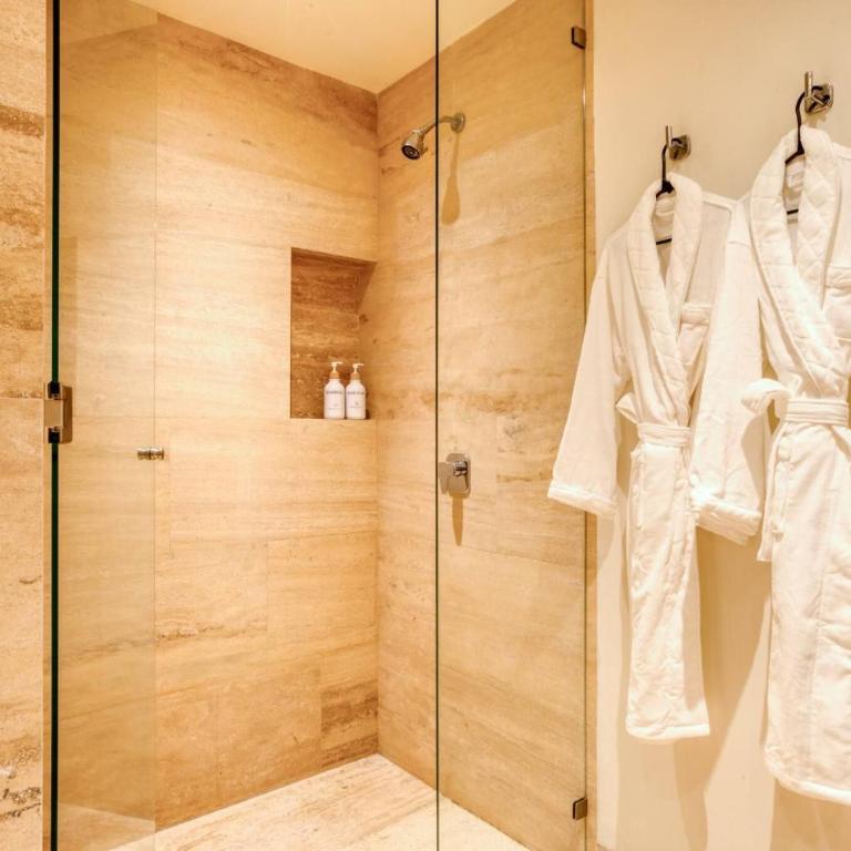 Group Apt 13 16, no view, 3BR, 12 pax - Apartamento - 31