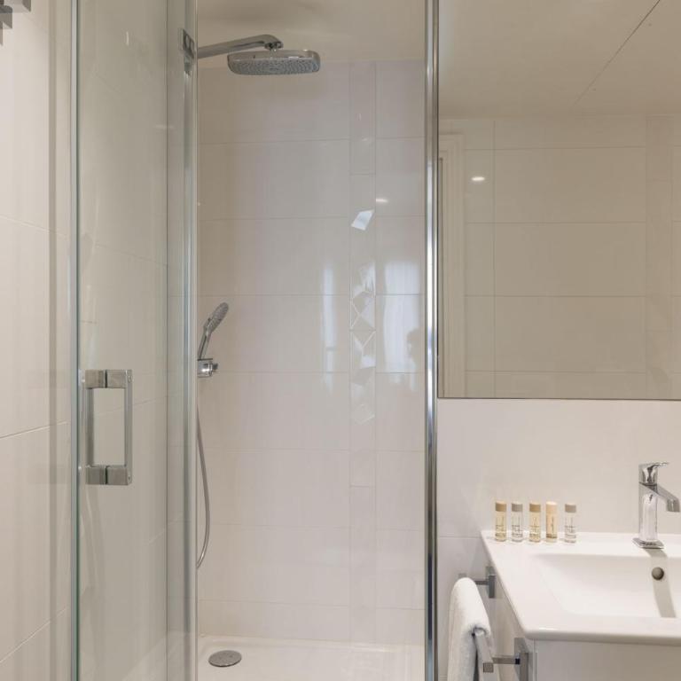 Atlantic Hotel - Chambre Standard Lit Queen-Size - 2