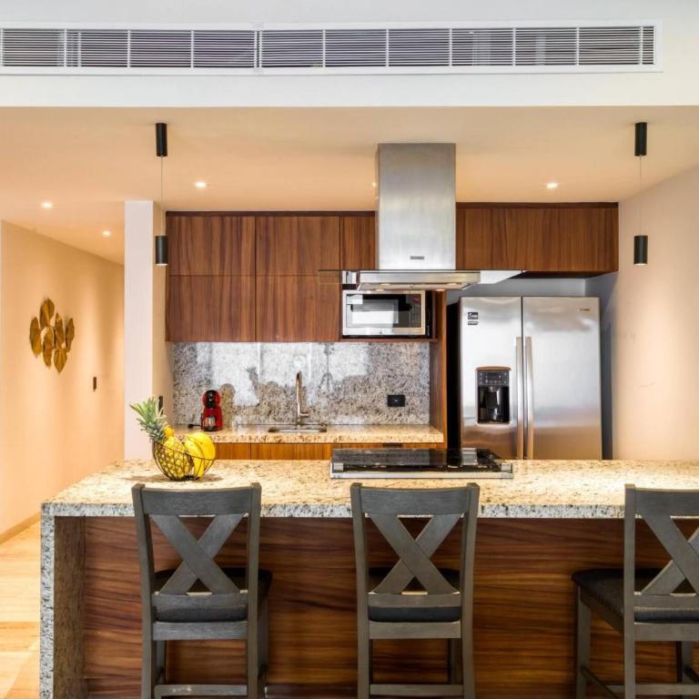 Family Friendly APT 17 ocean view, 3BR, 6 pax - Apartment - 4