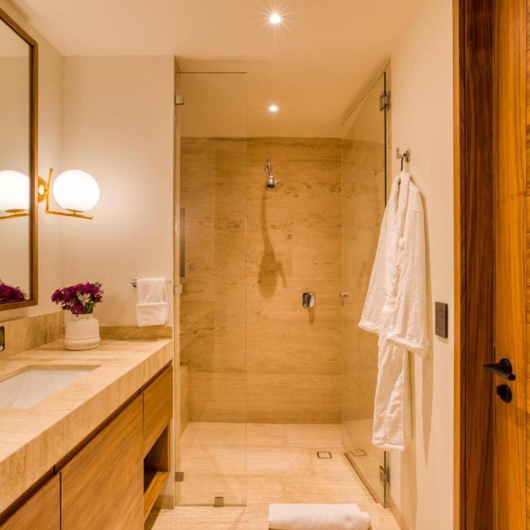 Family Friendly APT 17 ocean view, 3BR, 6 pax - Apartment - 14