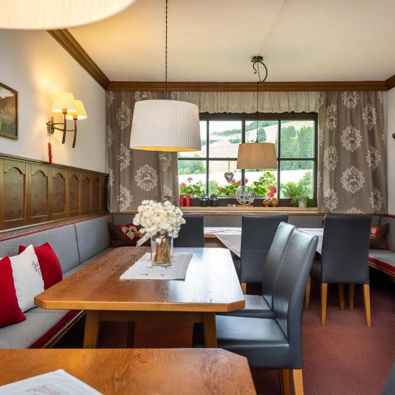 Pension Kreuzer - Double Room with Balcony - 6