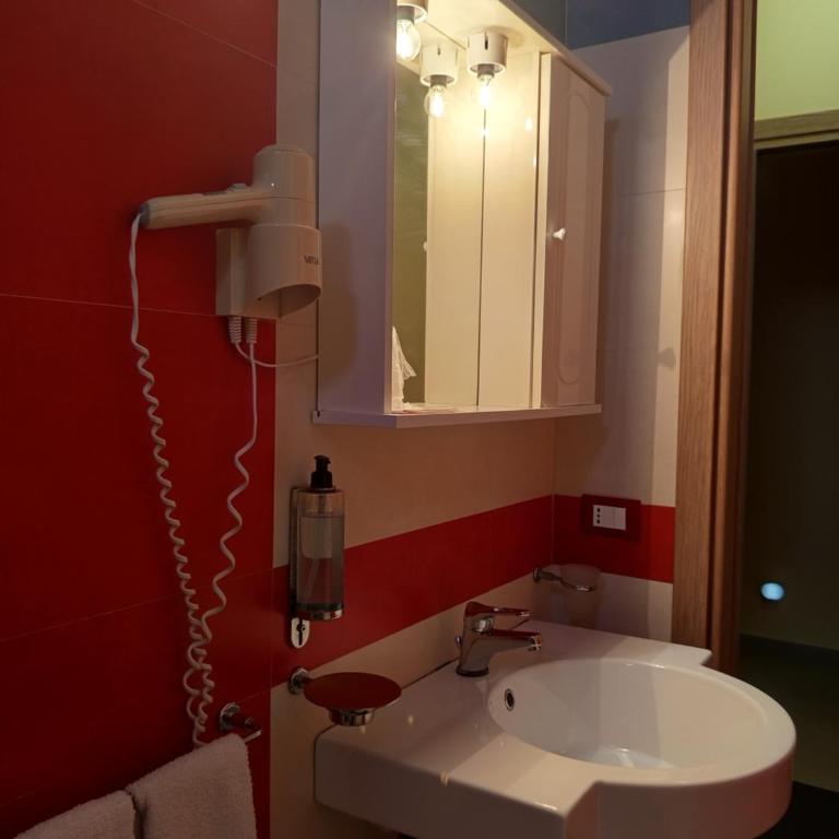 Amaryllis Hotel - Camera Tripla - 2