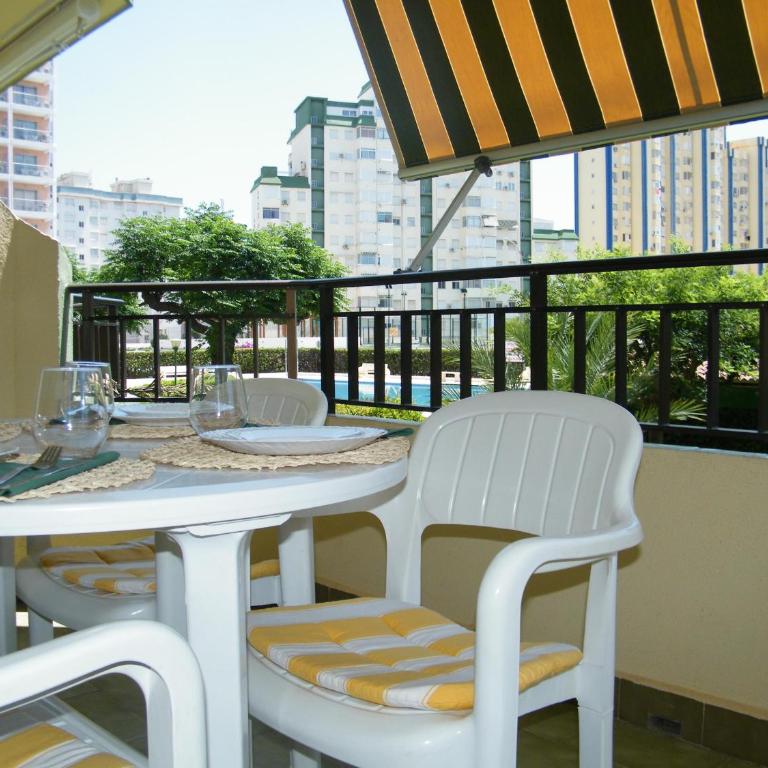 Apartamento con AA y piscina - Familias - ES-314-32 - Apartamento - 3