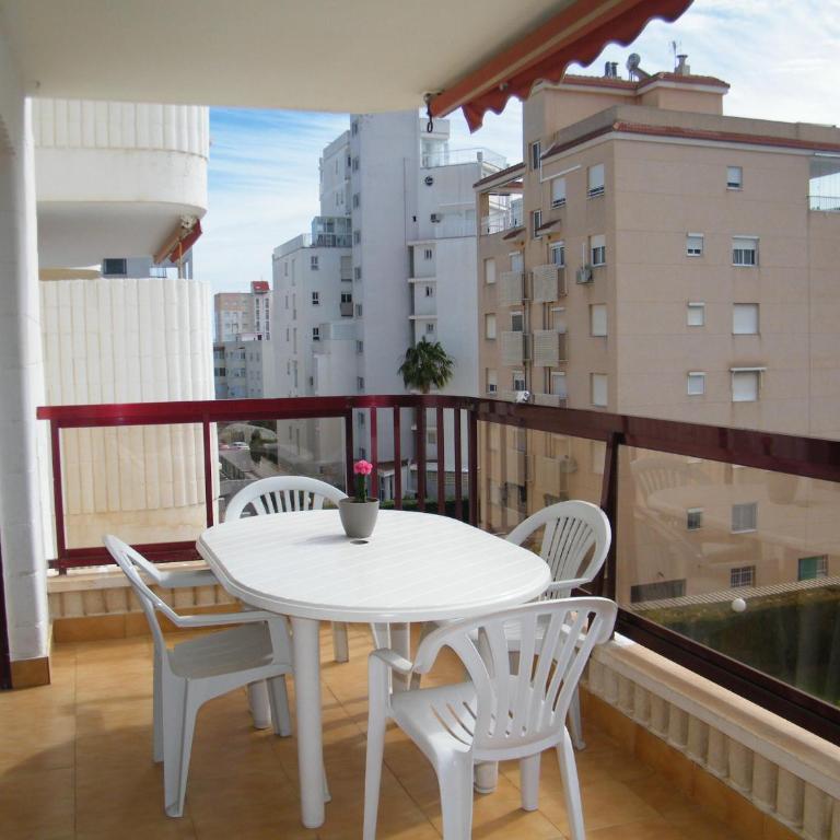 Apartamento familiar de 3 habitaciones en Gandía con piscina, cerca de playa y puerto - ES-314-26 - Apartamento - 4