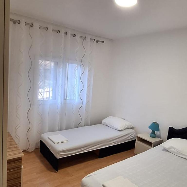 Apartments Aurora - Apartman - Prizemlje - 2