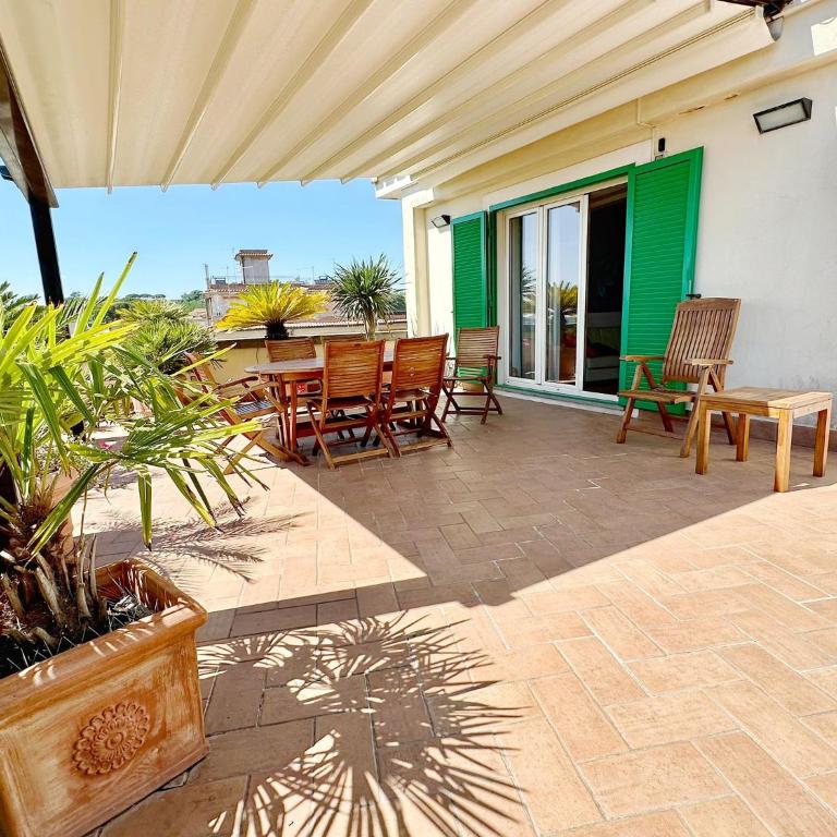 Terrazza da Sogno con Vista su Castello e Lago - Appartamento con 2 Camere da Letto - 6