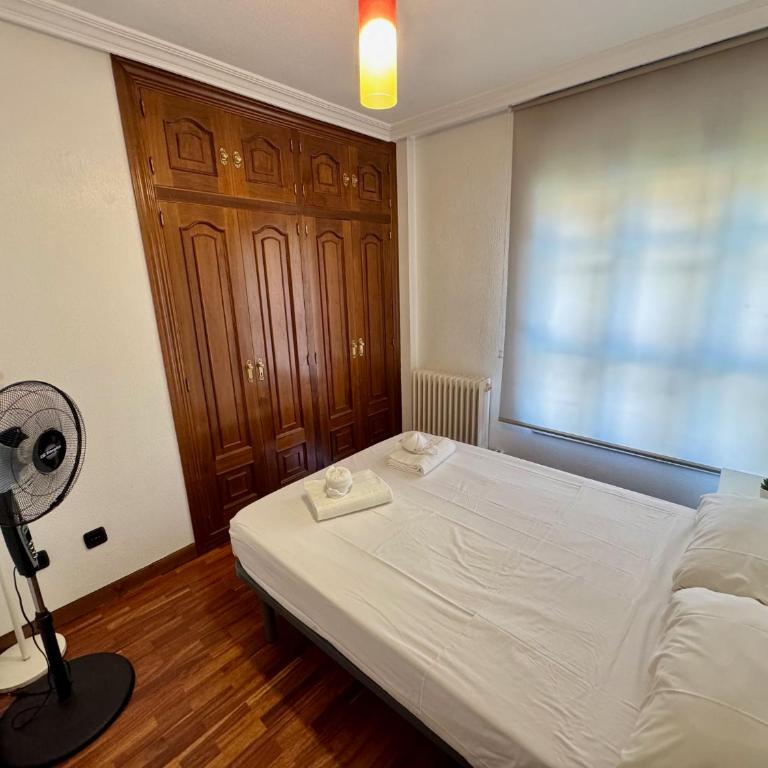 Apartamento Reyes de España / Free Parking & Wi Fi - Two-Bedroom Apartment - 5