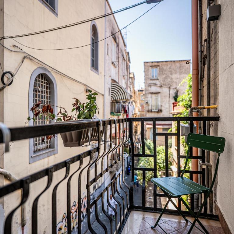 Experience Napoli Center - Camera Tripla con Balcone - 30