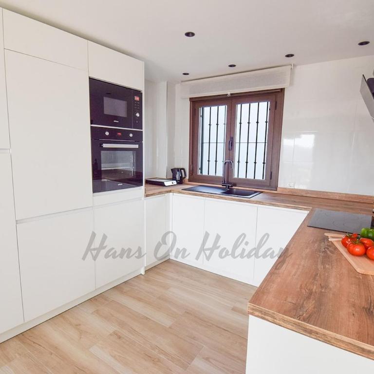 Altos de Frigiliana APT 2 - 2 bedroom Apartment with amazing views and Pool HansOnHoliday Rentals - Apartamento de 2 dormitorios - 18