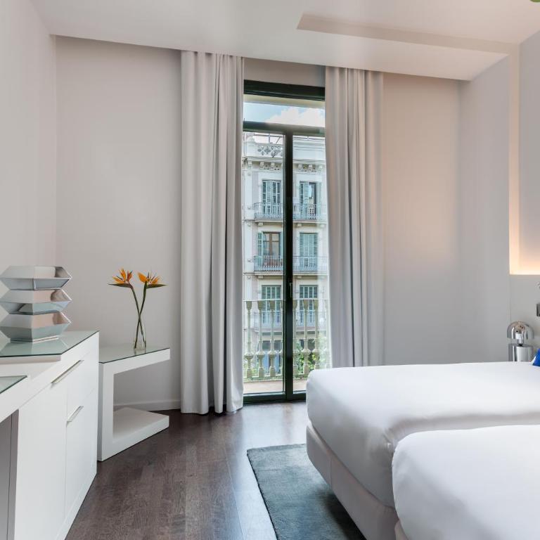 Room Mate Carla, Barcelona - Double or Twin Room with Balcony - 3