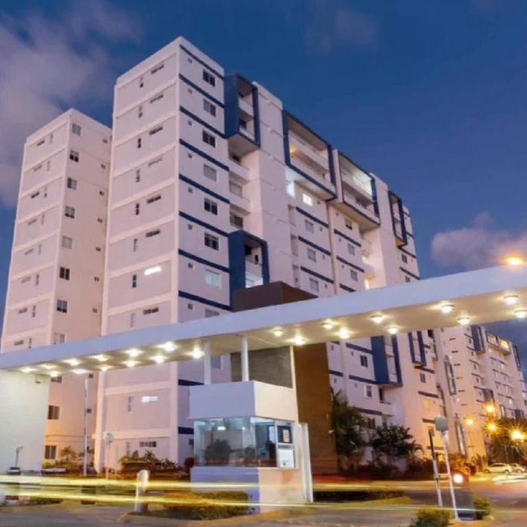 Departamento Residencial erca de Centros Comerciales - Two-Bedroom House - 19
