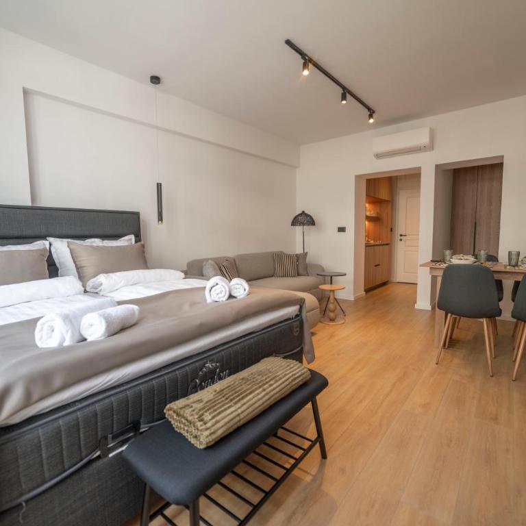 Four Elements Apartments - Deluxe Apartment - 9