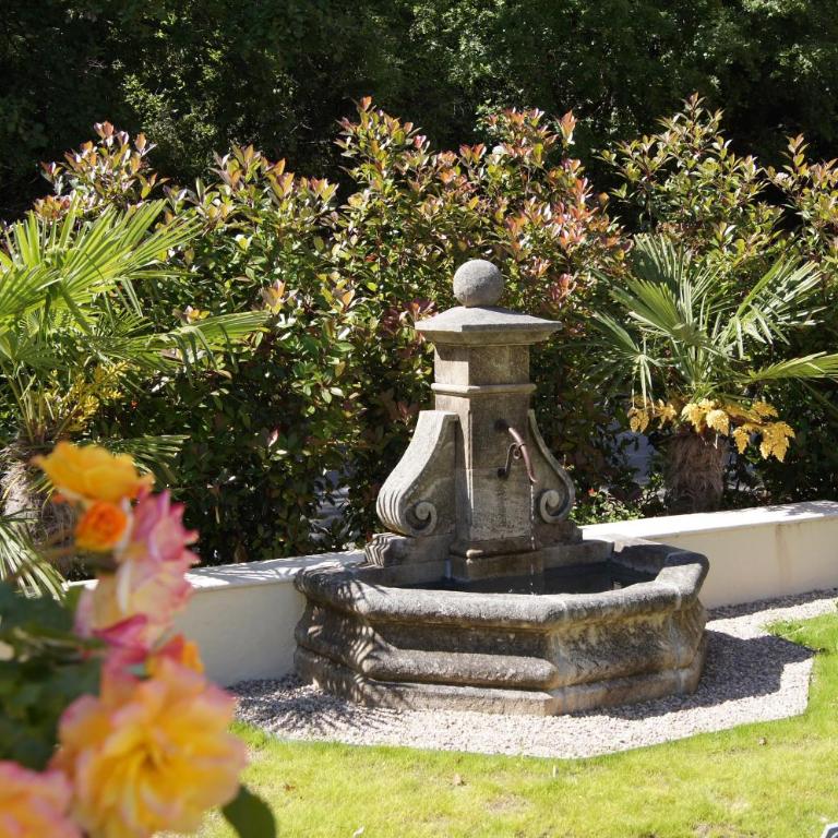 Mas Du Roc Bed & Breakfast - Chambre Double - Vue sur Piscine - 7