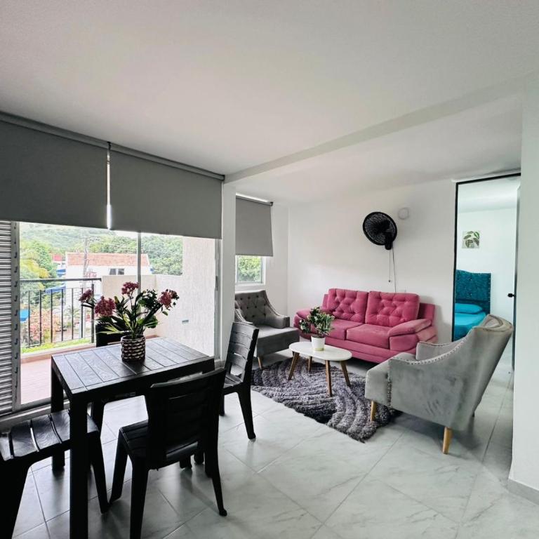 Hermoso apartamento en girardot - Apartamento de 2 dormitorios con balcón - 14