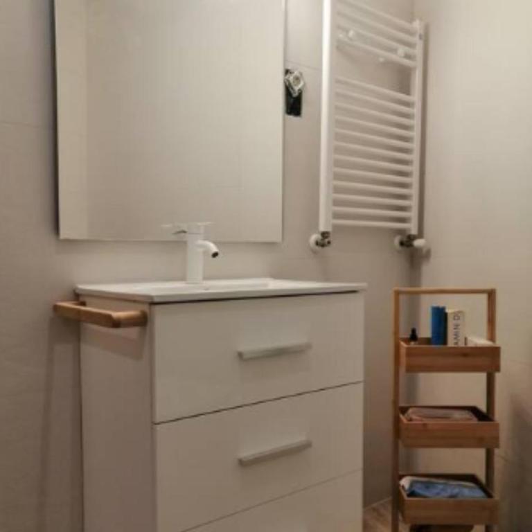 NANA in Bilbao Párking en el edificio - Two-Bedroom Apartment - 8