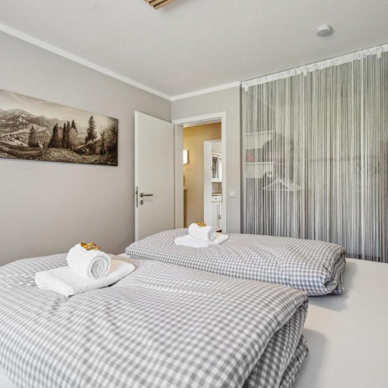 Tara Familienfreundliche 2-Zimmer-Wohnung mit großem Balkon - Deluxe Apartment mit 2 Schlafzimmern und Gartenblick - 13