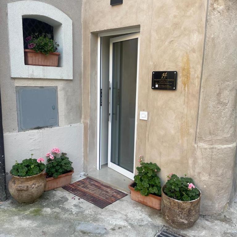 Fourteensuitetropea - One-Bedroom House - 32