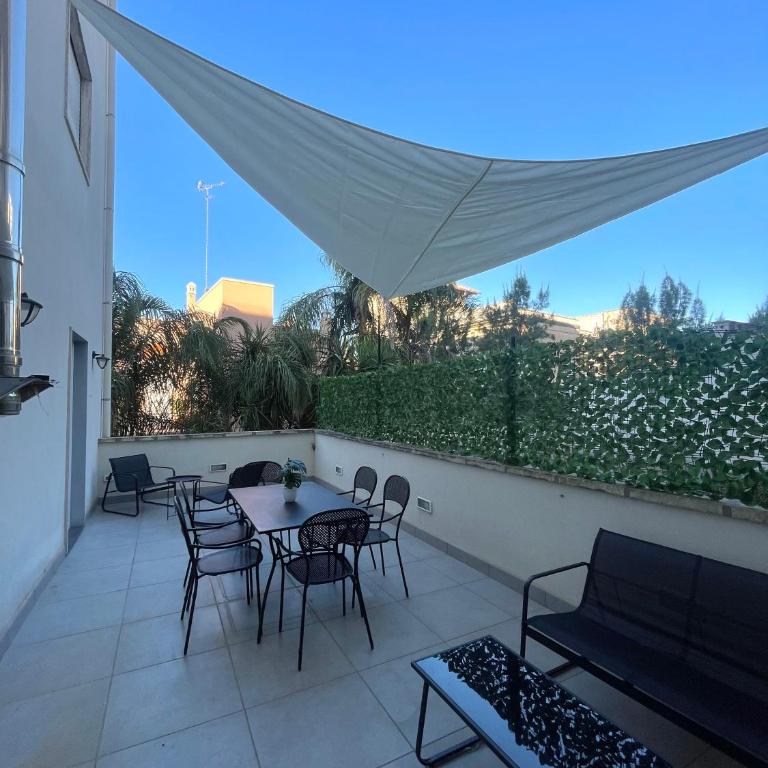 Le porte di Lecce Suites - Camera Queen con Balcone - 1