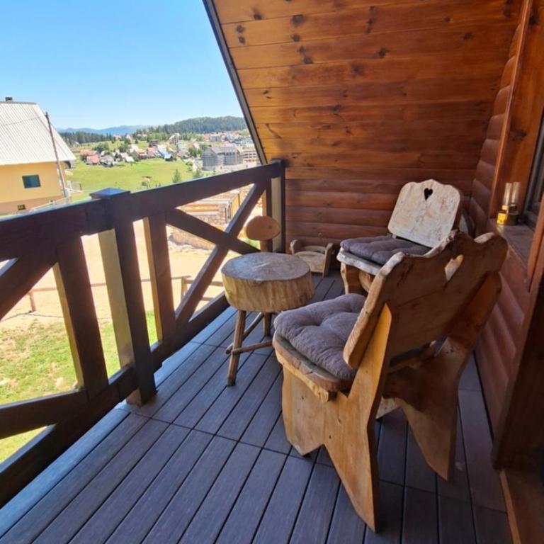 Chalet Hill Zabljak - Koliba sa Pogledom na Planinu - 4