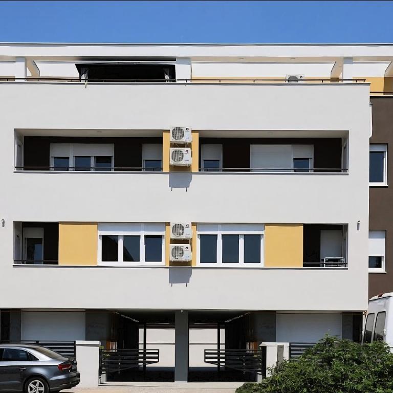 Apartman Una - Apartman s 1 Spavaćom Sobom i Balkonom - 14