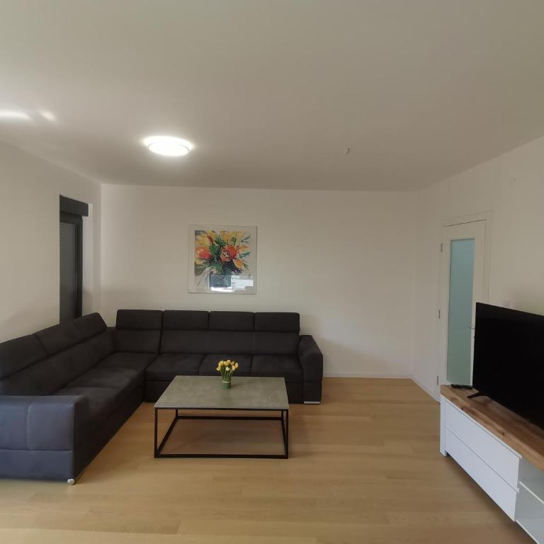 Apartman Duga Trebinje - Apartman sa 2 Spavaće Sobe i Balkonom - 14