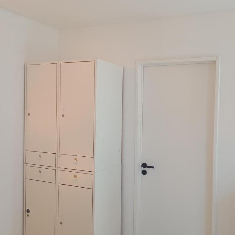 La Via Hostel - Family Suite - 16