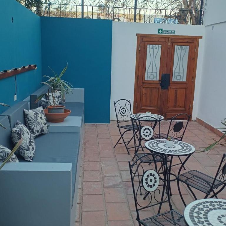 La Via Hostel - Bed in 6-Bed Mixed Dormitory Room - 1