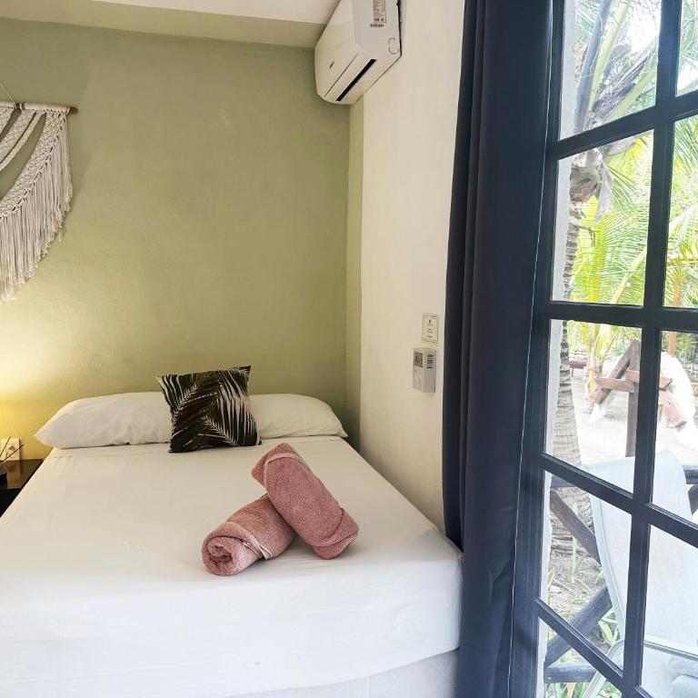 Sirenas Caribbean Rooms Holbox - Habitación Cuádruple con terraza - 18