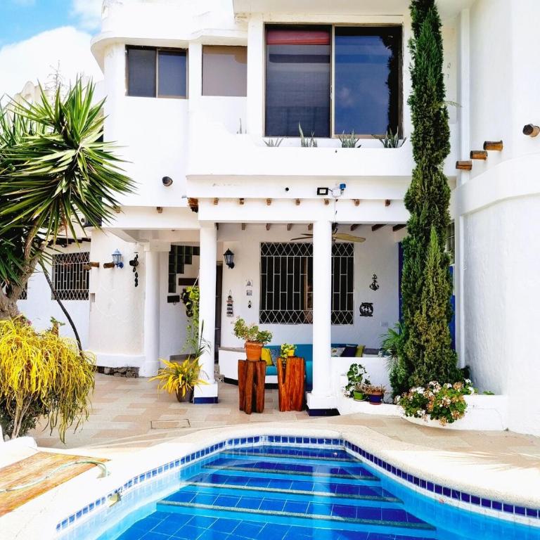 Casa Gallo - Two-Bedroom House - 1