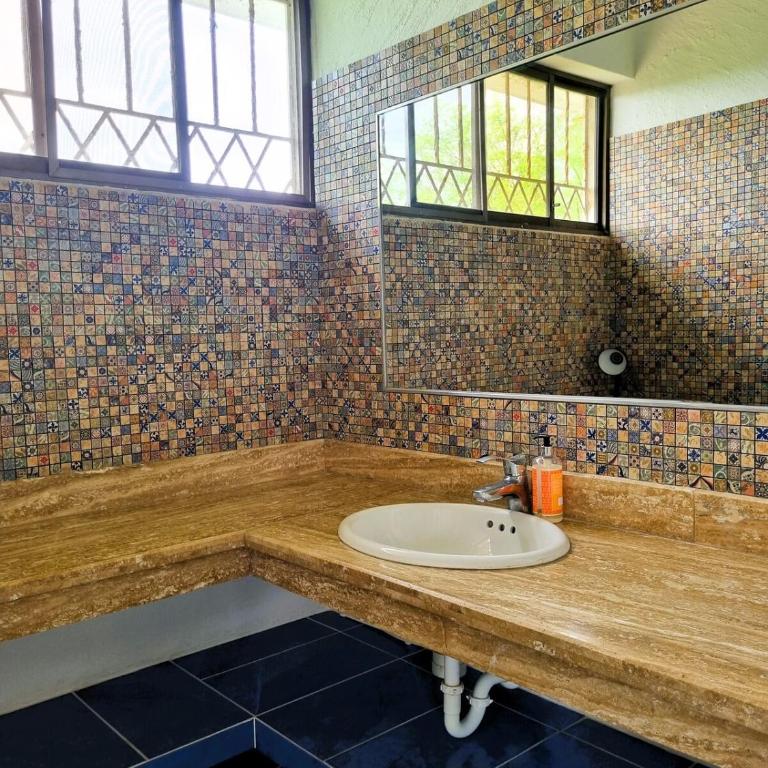 Casa Gallo - Two-Bedroom House - 17