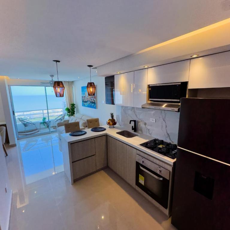 Luxury apartment with sea view - Two-Bedroom Apartment with Ocean View - 3