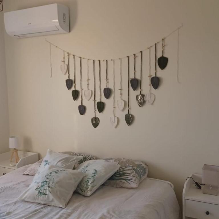Proche Sanary et plage, grand appartement lumineux dans villa privée, 3 CH avec terrasse et jardin , climatisé SIX FOURS LES PLAGES 300m de la mer - Apartment mit 3 Schlafzimmern und Balkon - 7
