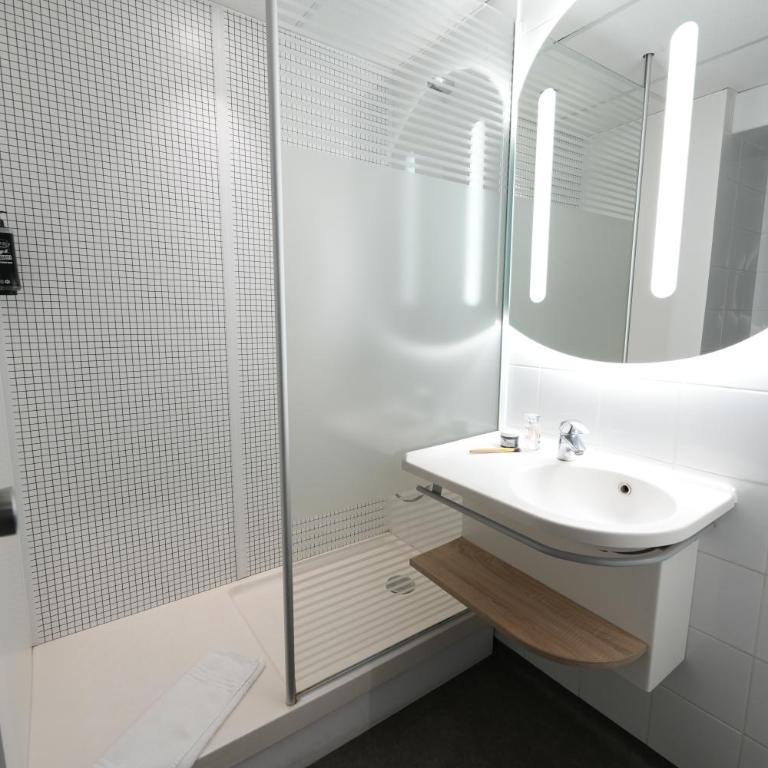 ibis budget Marseille Vieux Port - Chambre Lits Jumeaux - 9