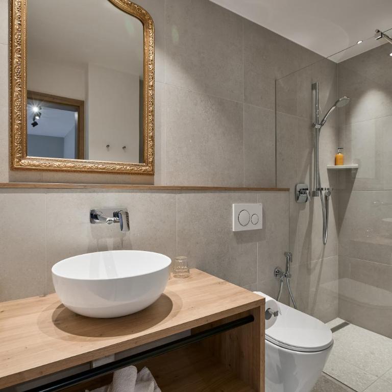 Art Residence Josefshof - Apartment mit 1 Schlafzimmer, Balkon und Bergblick - 5