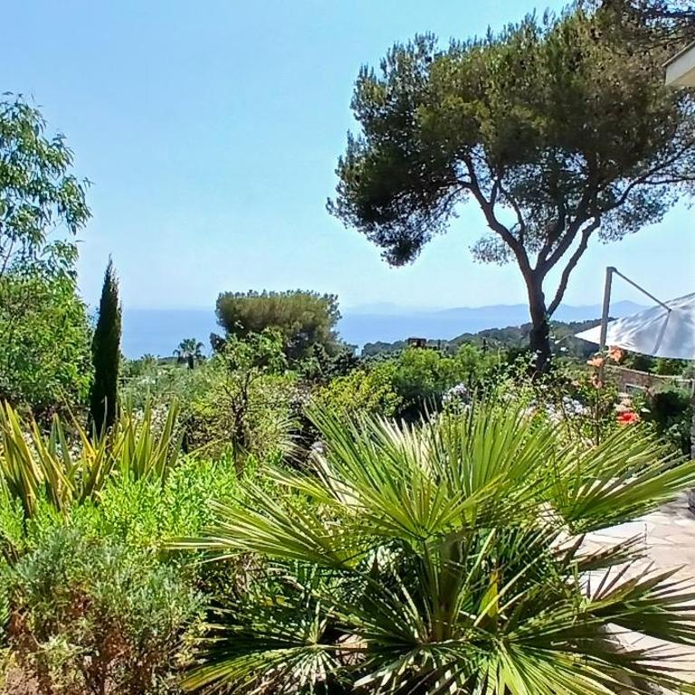 VILLA ANADINE - Aiguebonne BOULOURIS - PLEINE VUE MER - À 5 minutes à pied de la plage - Climatisée - Villa 3 Chambres - 71