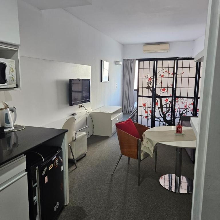 Práctico Monoambiente en Zona Centro - Apartamento de 1 dormitorio - 5