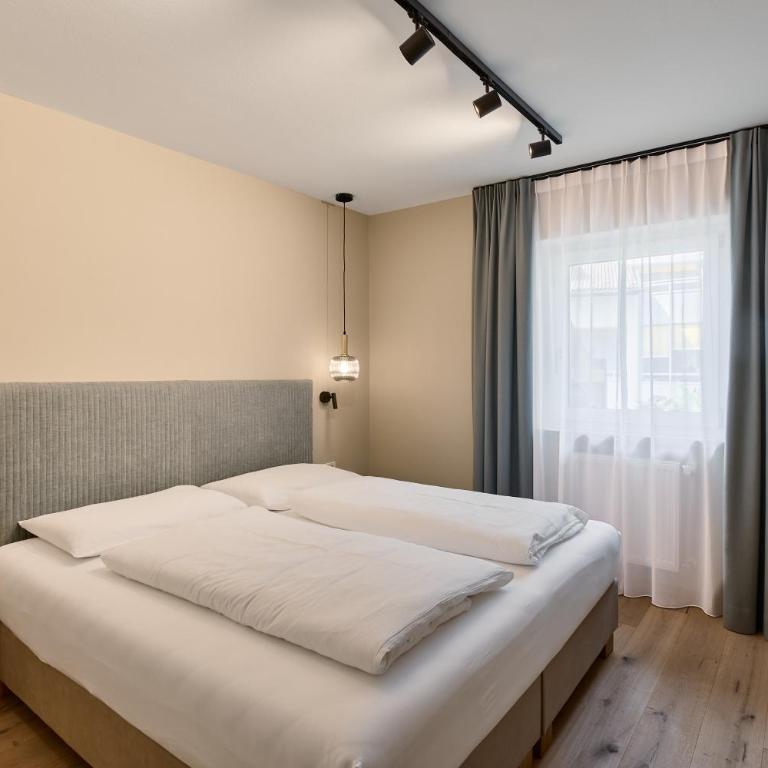 Art Residence Josefshof - Apartment mit 1 Schlafzimmer, Balkon und Bergblick - 5